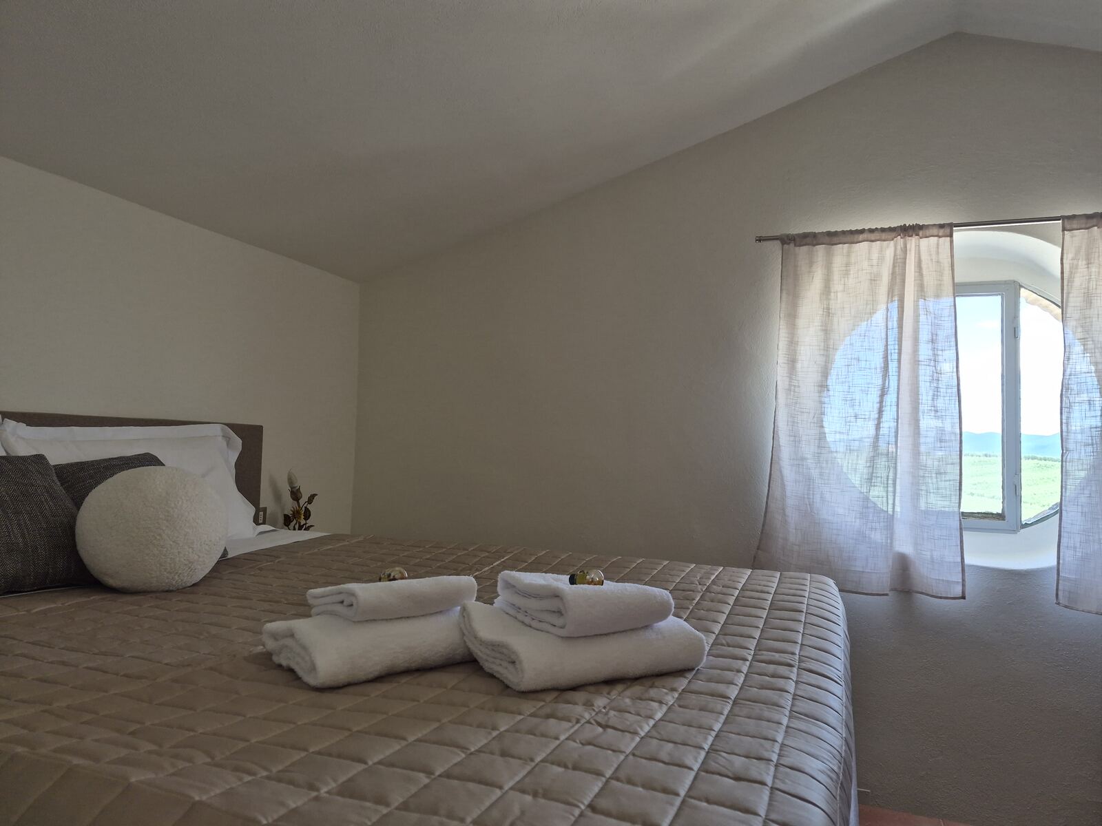 Kamer met uitzicht op de vallei